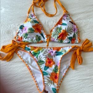 NWT SHEIN Small Women’s Bikini Orange and White